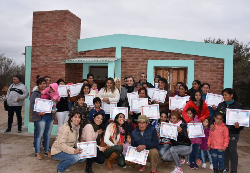 En departamento Banda se dejaron inauguradas 20 nuevas viviendas sociales