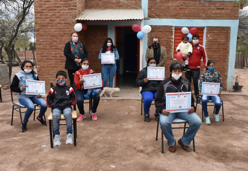 Entregan 23 viviendas sociales en Suncho Corral