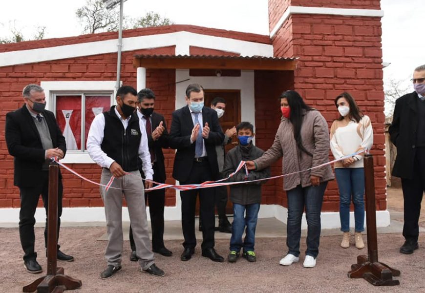 Entrega de 15 viviendas sociales en Dpto. Salavina