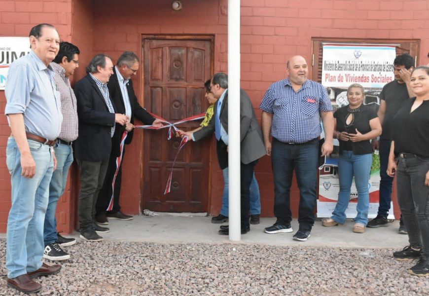 Entrega de Viviendas Sociales en Dpto. Moreno